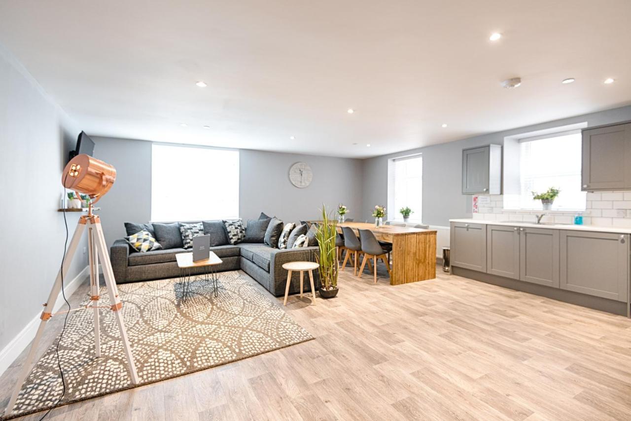 3 Rm Studio, Open-Plan Living, Dining, & Kitchen لينيلي المظهر الخارجي الصورة